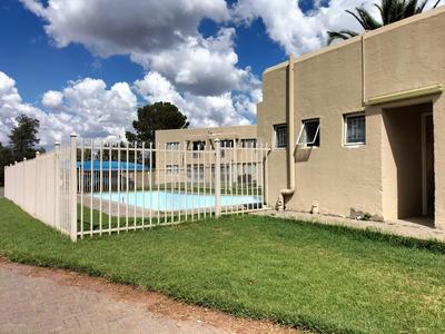 Apartment / Flat For Sale in Pellissier, Bloemfontein