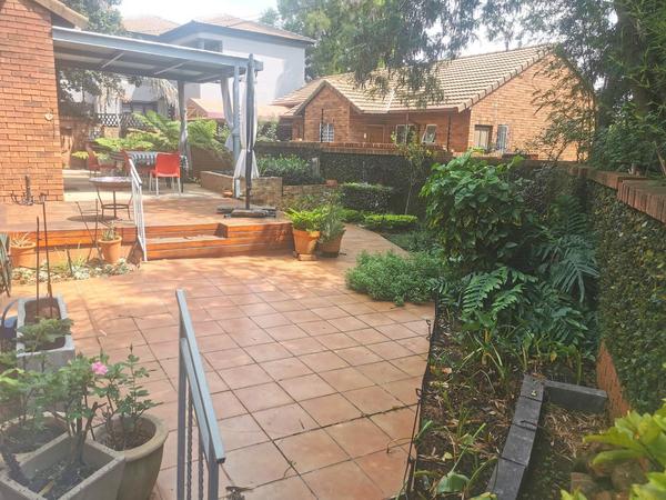 Property For Sale in Faerie Glen, Pretoria