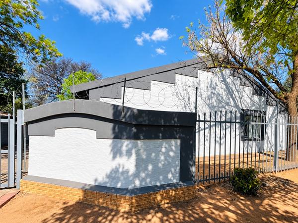 House For Sale in Brandwag, Bloemfontein